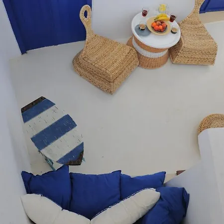 Dandy - Fisherman's Hut - By The Sea *