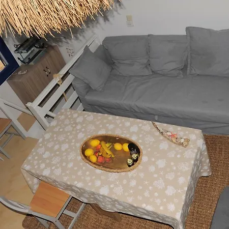 Dandy - Fisherman's Hut - By The Sea *