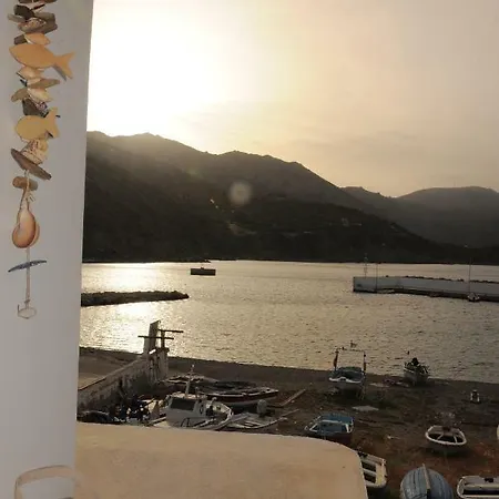 Σπίτι διακοπών Dandy - Fisherman's Hut - By The Sea *